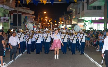 Banda de música del Colegio Rafael Quintero, rumbo a Medellín