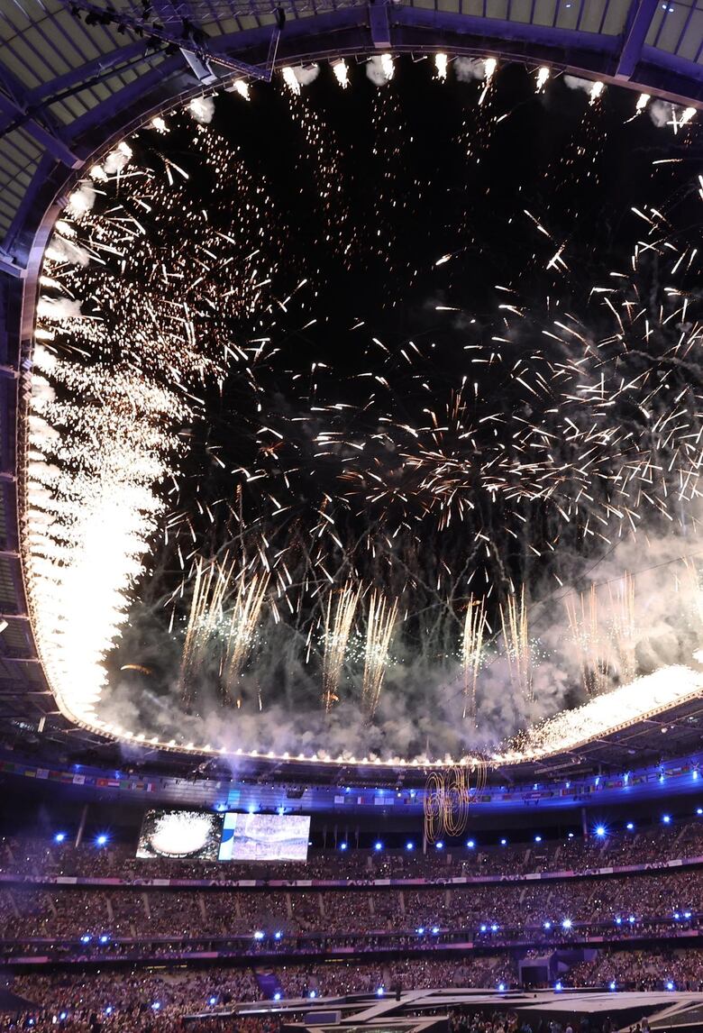 París cierra con brillo futurista unos Juegos Olímpicos para la historia