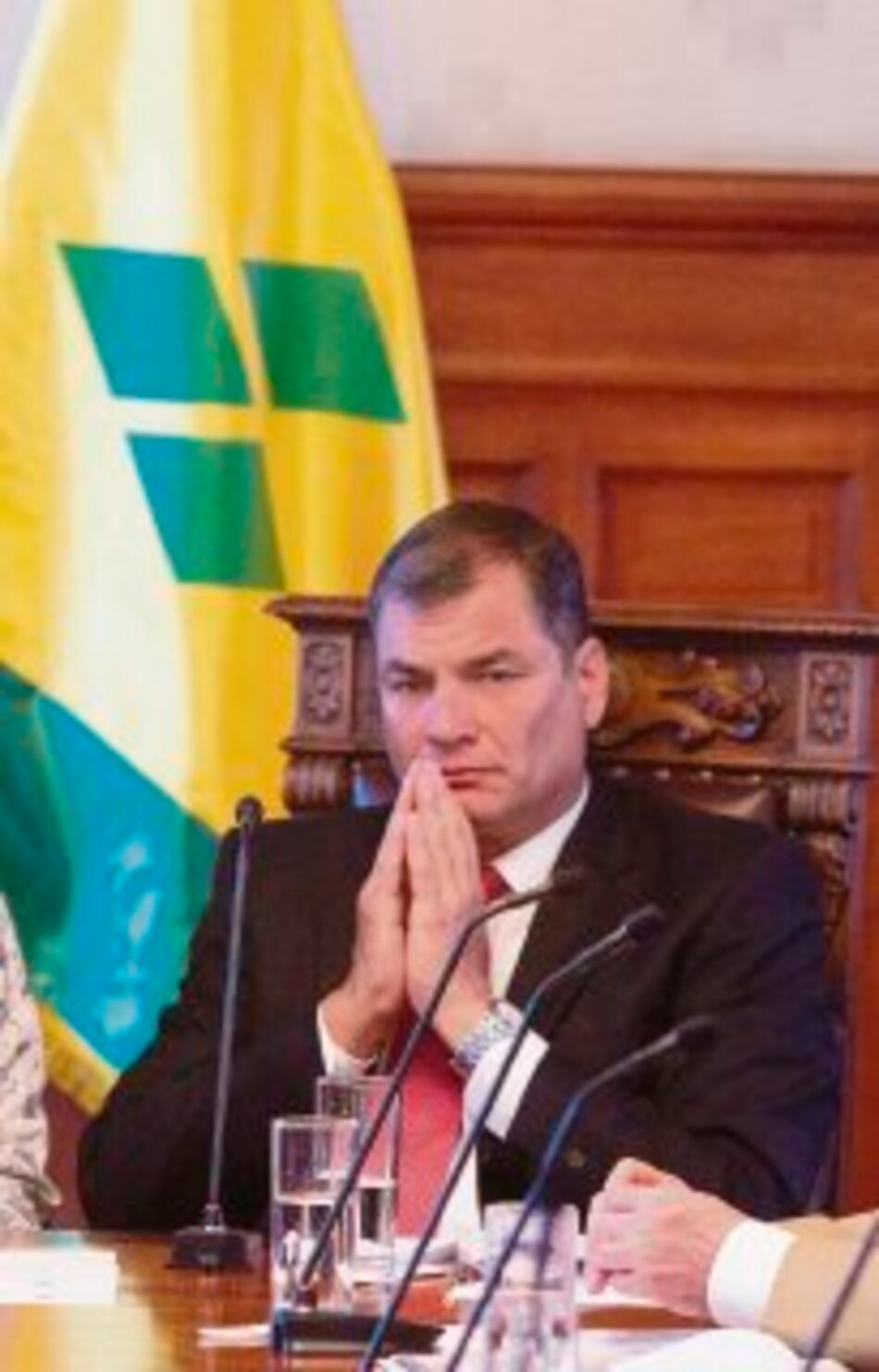 Denuncian control de medios en Ecuador