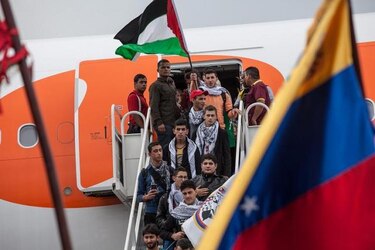 Venezuela recibe a 119 palestinos que estudiarán Medicina