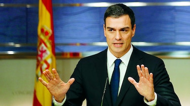 Socialistas acusan a Podemos de chantaje en España