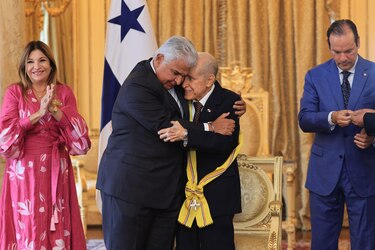 Luis H. Moreno, homenajeado con la Orden Manuel Amador Guerrero en grado de Gran Cruz