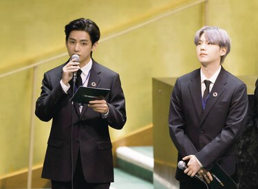 V, de BTS, impone récord en debut como solista en K-pop