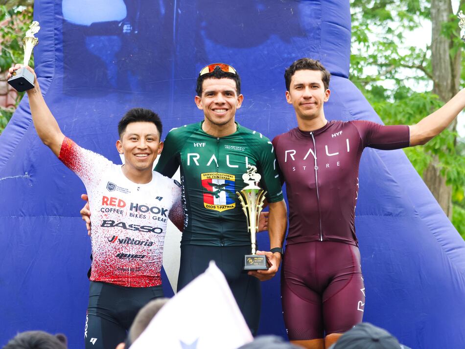 Tour de Panamá 2025: Franklin Archibold se impone en el sterrato y asume el liderato