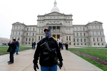 Múltiples protestas reclaman el fin del confinamiento en Estados Unidos