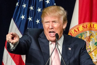 Trump vuelve a vetar a periodistas latinos en acto electoral