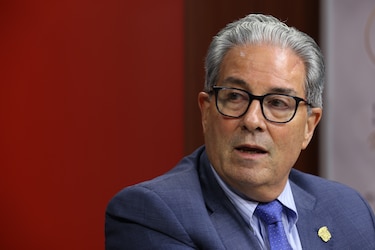 El Minsa concede contrato millonario a la que fue empresa del ministro Boyd