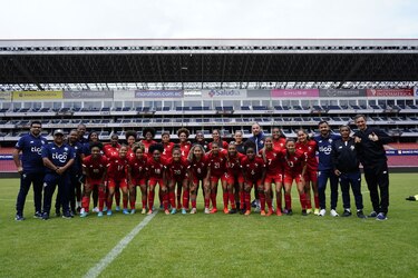 Selección femenina vuelve a foguearse con Ecuador hoy