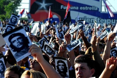 Cuba fustiga 'imperialismo' de Estados Unidos en homenaje a Che Guevara