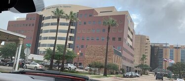 Menor víctima de explosión en P.H. Costa Mare llega a Estados Unidos