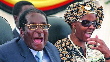 Mugabe se reúne con comandante del Ejército