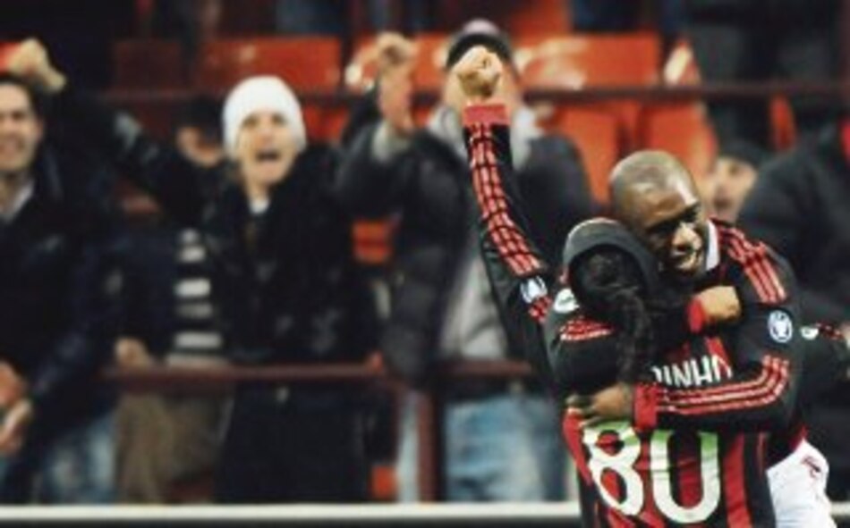 Seedorf revivió al AC Milan