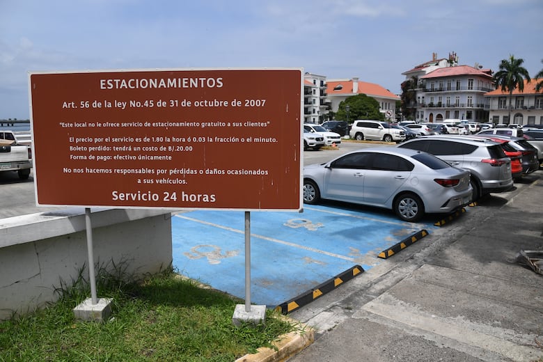 Más estacionamientos en el Casco Antiguo, la nueva propuesta de Fábrega