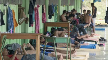 Cuba vuelve a restringir viajes de médicos al exterior