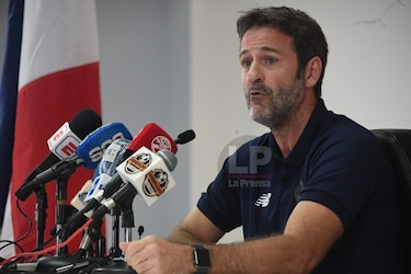 Cinco jugadores y tres técnicos de la selección de fútbol de Panamá dan positivo con Covid-19