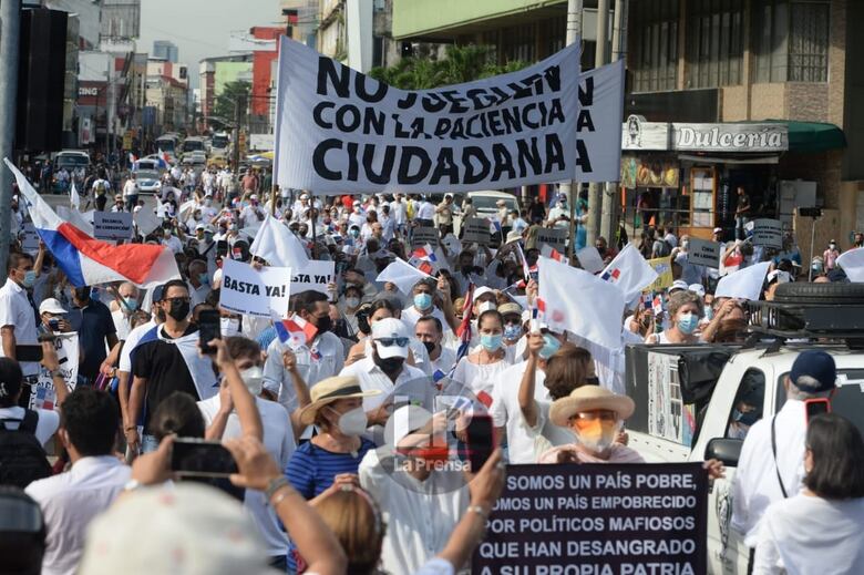 Fotogalería: Imágenes de una tarde de protestas