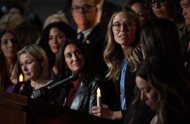 Las víctimas de Epstein tras la ley: ‘Pasamos de sentir miedo a sentir que se nos teme’