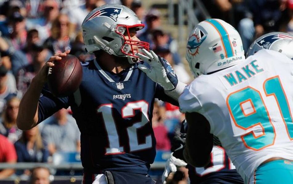 Con paliza, Patriots propinan primera derrota a Dolphins