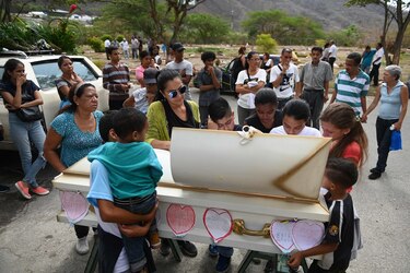 La crisis dicta sentencia de muerte a niños en un hospital de Venezuela
