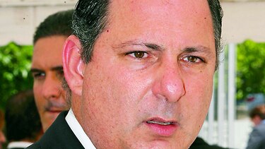 Rivera se ratifica contra Ayú Prado
