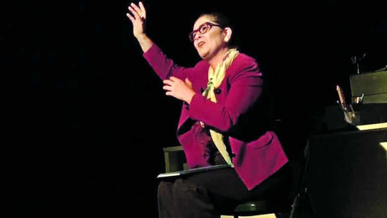 Entre la poesía y el teatro