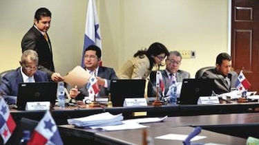 El lento trabajo de los diputados