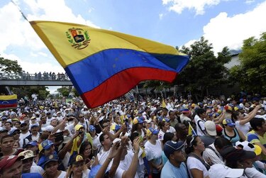 Oposición volverá a retar a Nicolás Maduro en las calles este miércoles