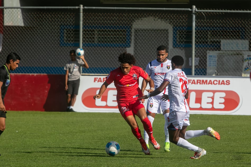 Nilton Bernal y Mario Méndez, duelo de estrategas en la final del Torneo Apertura 2025  