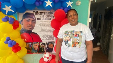 “Es un infierno lo que vivimos en El Salvador”: un barrio de Venezuela festeja el regreso de 4 repatriados que denuncian abusos en el CECOT