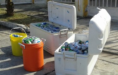 Detienen a menores y adultos en fiesta promocionada en la web