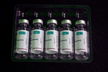 Japón mezclará vacunas covid para acelerar inmunizaciones