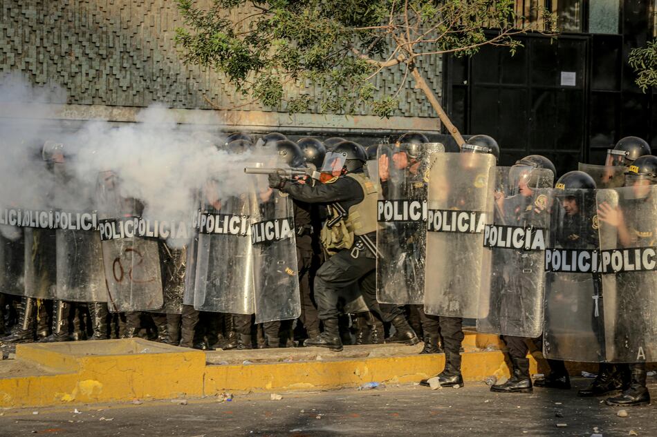 Comisionado de la ONU pide que la Policía peruana se guíe por los derechos humanos
