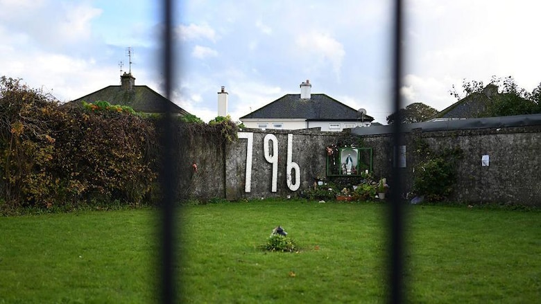 Los cientos de bebés que acabaron enterrados en una fosa común secreta en Irlanda