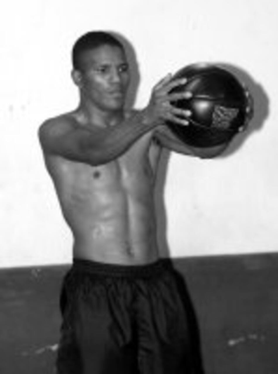 Armando Córdoba agrega otra derrota a su récord