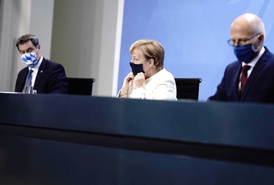 Alemania limita reuniones familiares y fiestas para contener rebrote de Covid-19