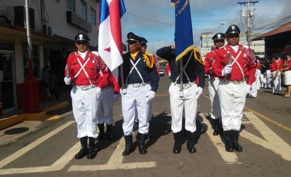 Bomberos herreranos festejan sus 129 años de fundación
