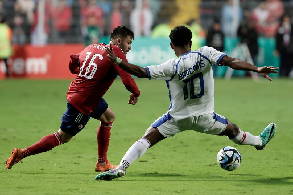 Costa Rica apuesta a la unión de grupo para soñar con la remontada ante Panamá