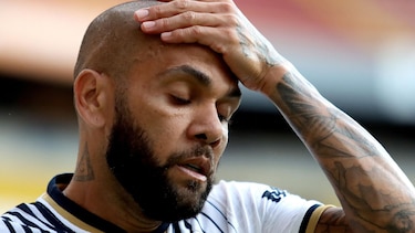 Pumas no ha solicitado indemnización a Dani Alves, dice presidente del club