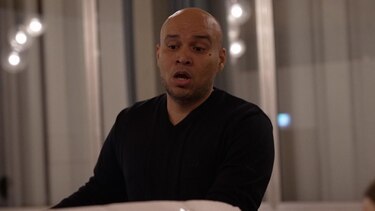 Luis Magallanes, de pasar hambre en Venezuela a cantar en la Ópera de Zúrich gracias a un video casero