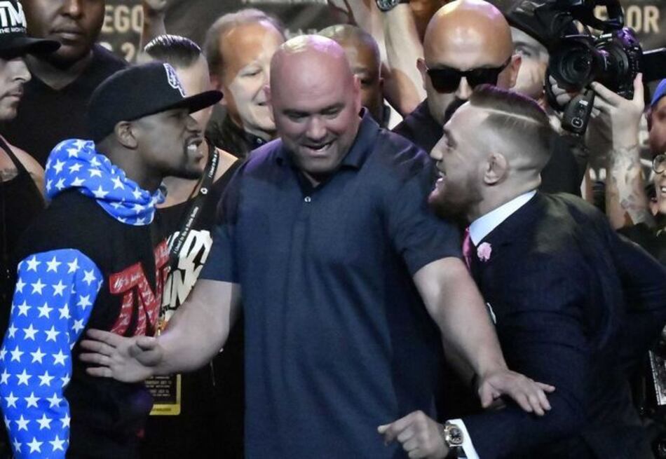 Floyd Mayweather va por una ganancia redonda