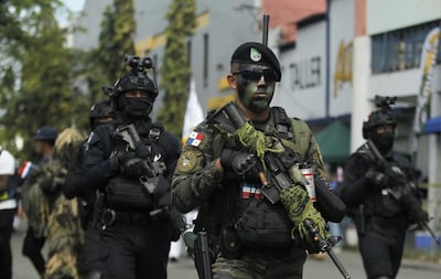 Desfile del 5 de noviembre en Colón: estamentos de seguridad exponen músculo ante el reto de la criminalidad  