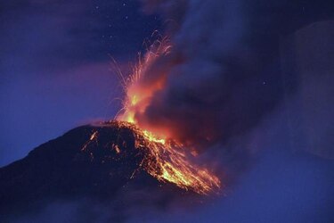 Fuerte explosión de volcán Tungurahua
