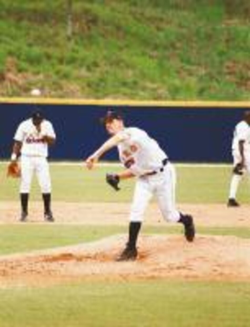 Bate de Sáenz acabó al Carta Vieja