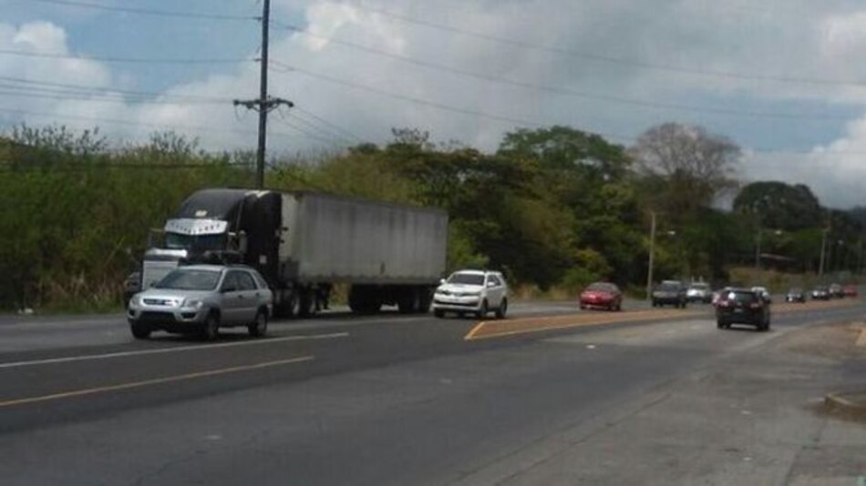Comienza inversión de carriles desde Quesos Chela hasta La Espiga