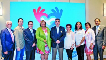 Anuncian vacunación gratuita contra la neumonía