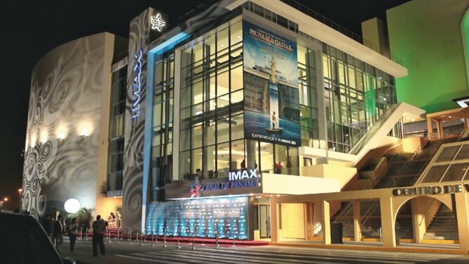 Inauguran sala de cine con documental sobre el Canal