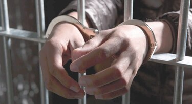 Aprehenden a mujer por presunto maltrato contra su hija en Los Santos