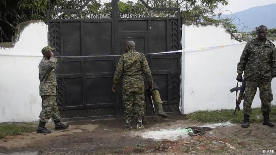 Al menos 37 muertos en un ataque a un colegio en Uganda