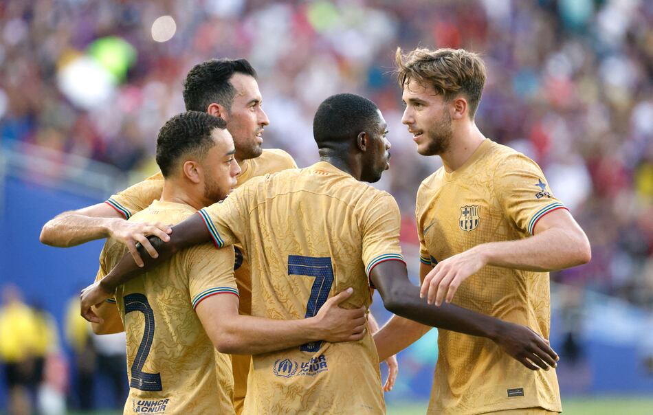 Barcelona y Juventus empatan en amistoso con dobletes de Dembélé y Kean