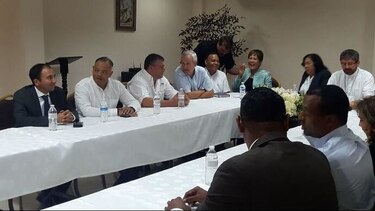 Concluye encuentro entre dirigentes de Colón y representantes del Ejecutivo